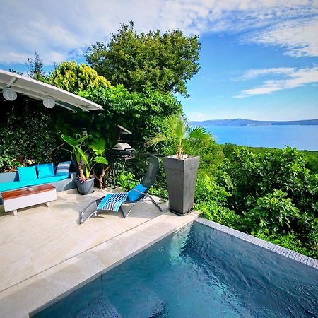 Art Gallery House With A Small Relaxing Pool Crikvenica Eksteriør billede