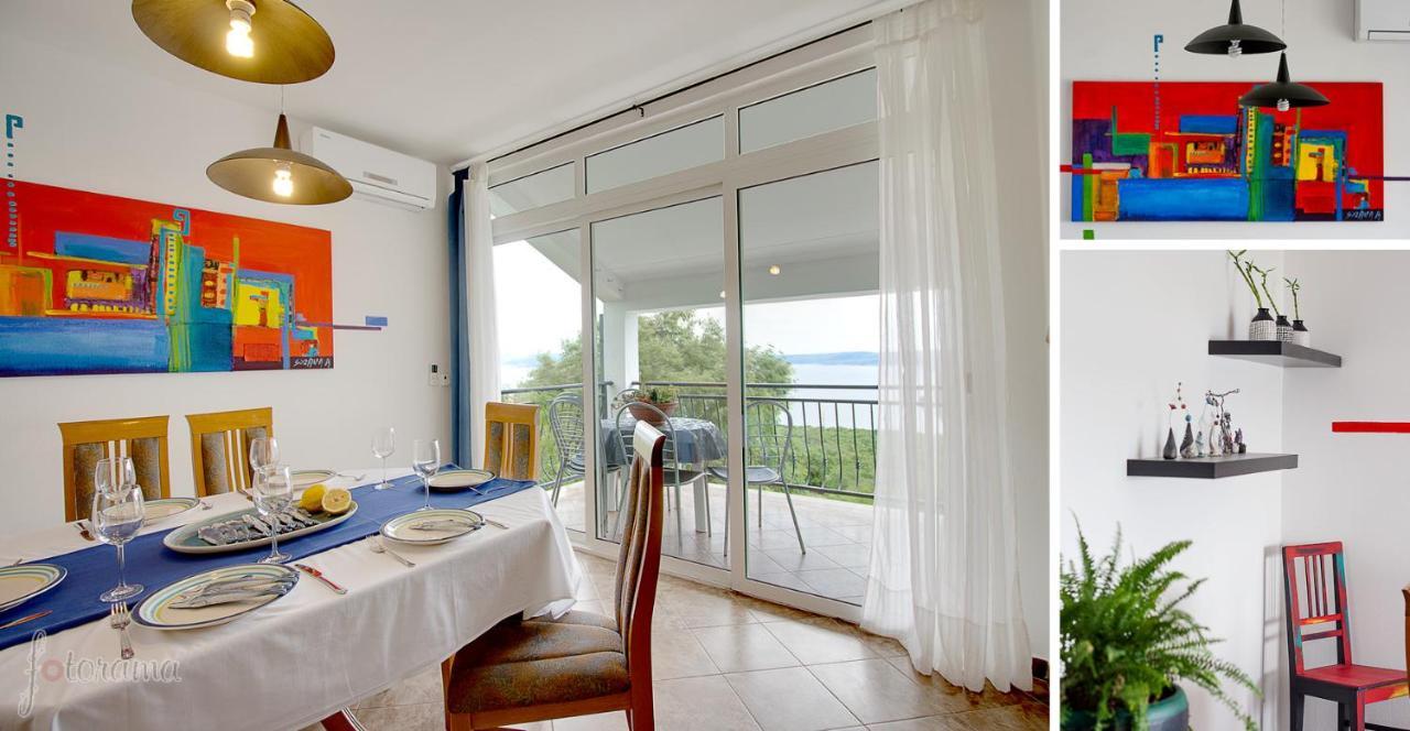 Art Gallery House With A Small Relaxing Pool Crikvenica Eksteriør billede